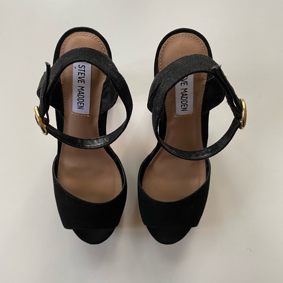 Steve Madden black heel size 7 - Picture 3 of 4